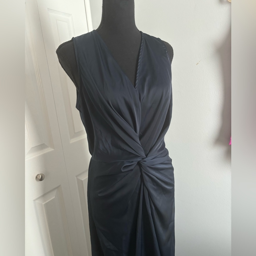 NWT Pretty Garden long twist front dress